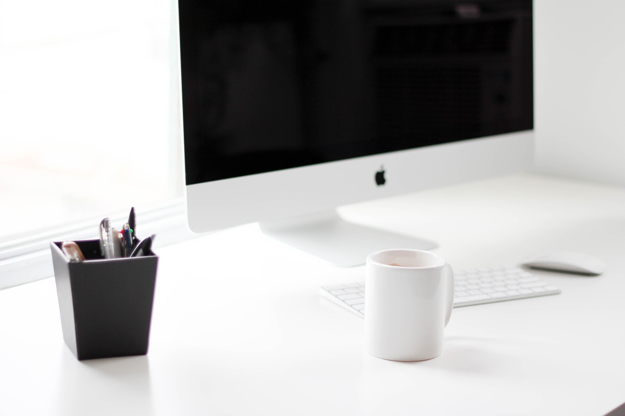 computer, keyboard, apple, electronics, modern, technology, business, office, work, desk, white, int