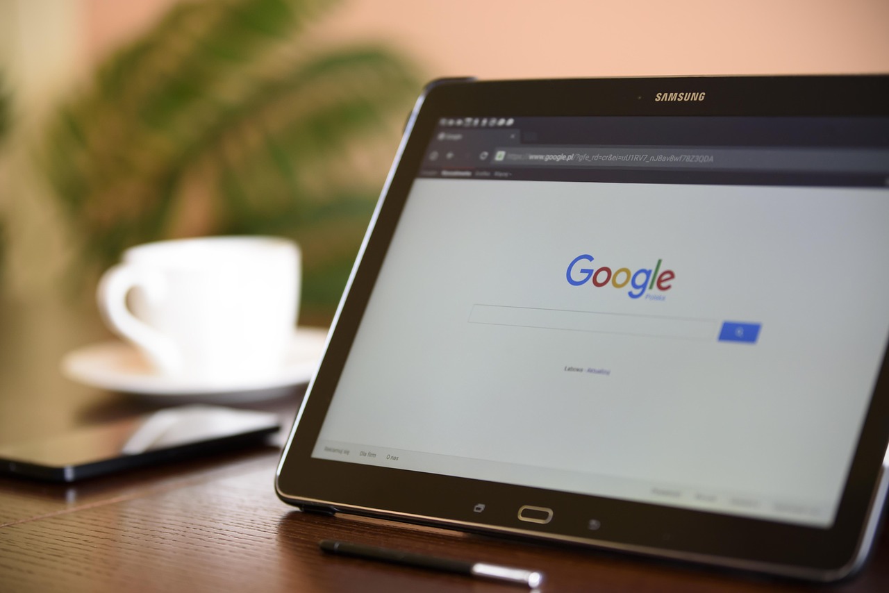 internet search engine, tablet, samsung, galaxy, office, work desk, modern, technology, business, ma